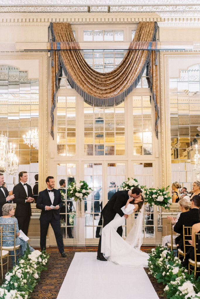 St Louis Missouri Athletic Club fall wedding ceremony